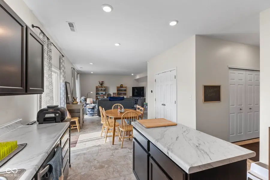 4218 Ashworth Lane, Columbus, IN 47201 - #3