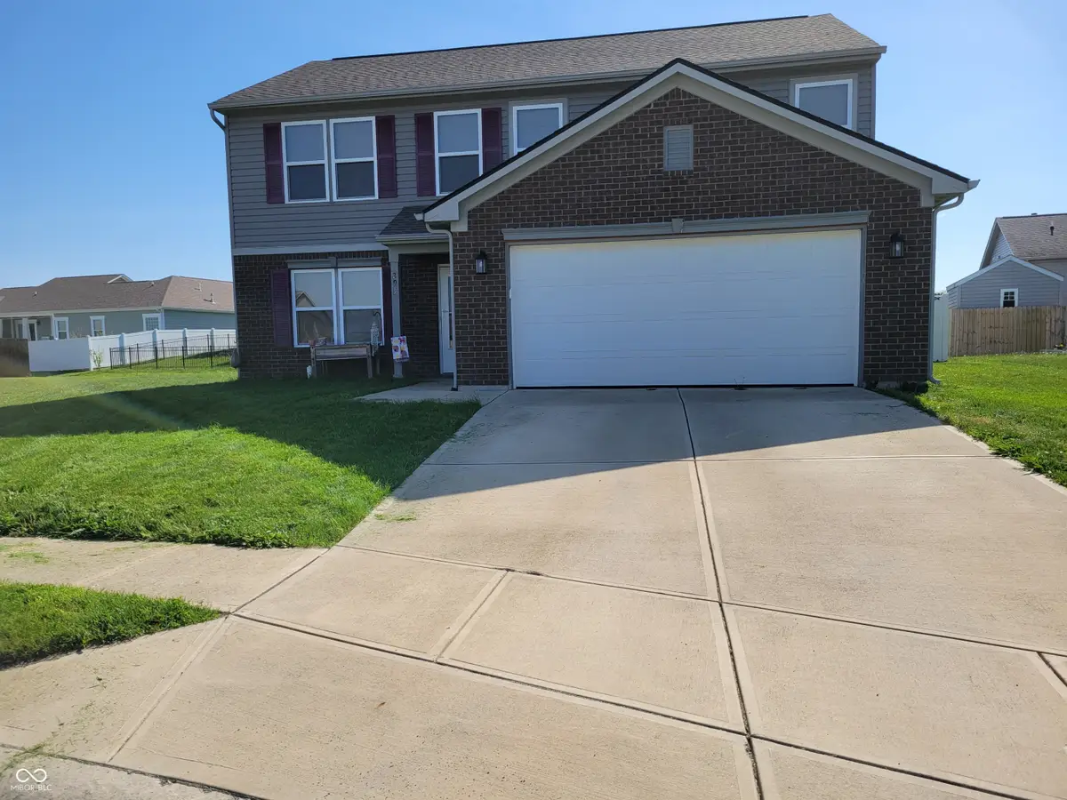 299 Wilkes Court, Trafalgar, IN 46181 - #1