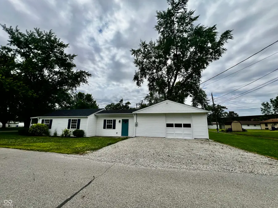 901 Revello Street, Shelbyville, IN 46176 - #2