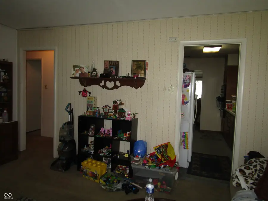 1802 Eastwood Drive, Crawfordsville, IN 47933 - #3
