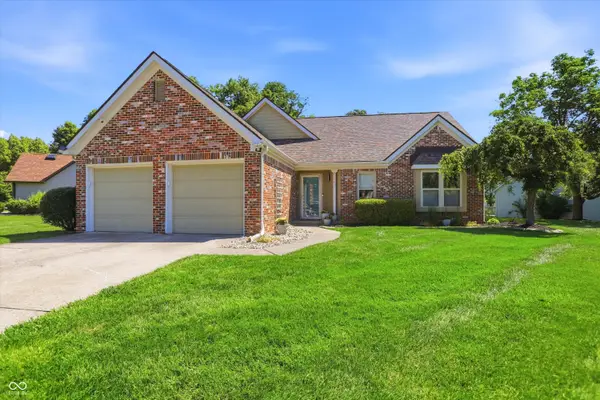 8323 La Habra Lane, Indianapolis, IN 46236