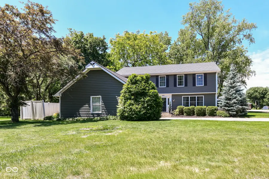 485 Meadowview Court, Carmel, IN 46032 - #2