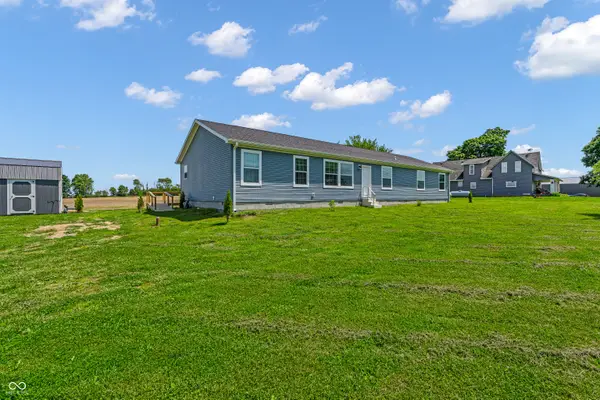 2493 S Mckinney Road, Hillsboro, IN 47949