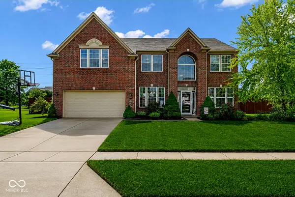 8284 Balmoral Lane, Avon, IN 46123