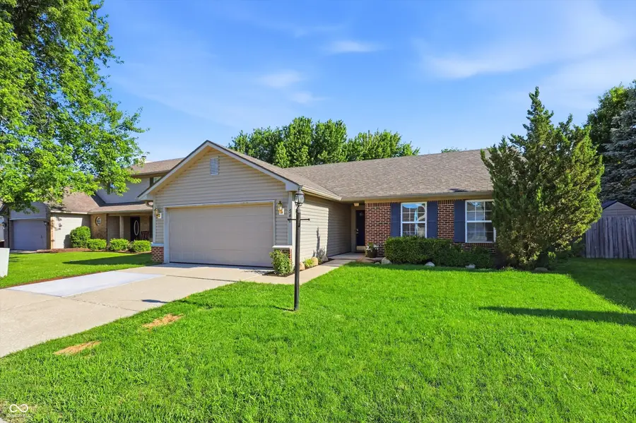 546 E Pine Ridge Drive, Westfield, IN 46074 - #2