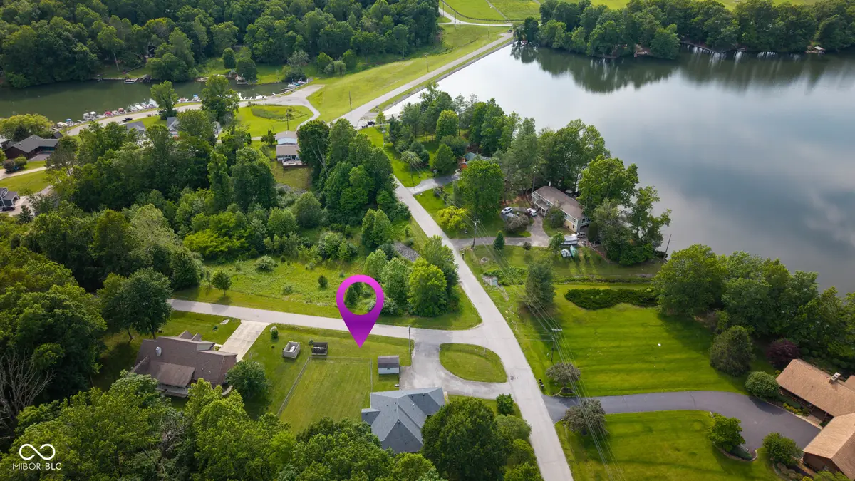 4231 E Lakeview Drive, Martinsville, IN 46151 - #1