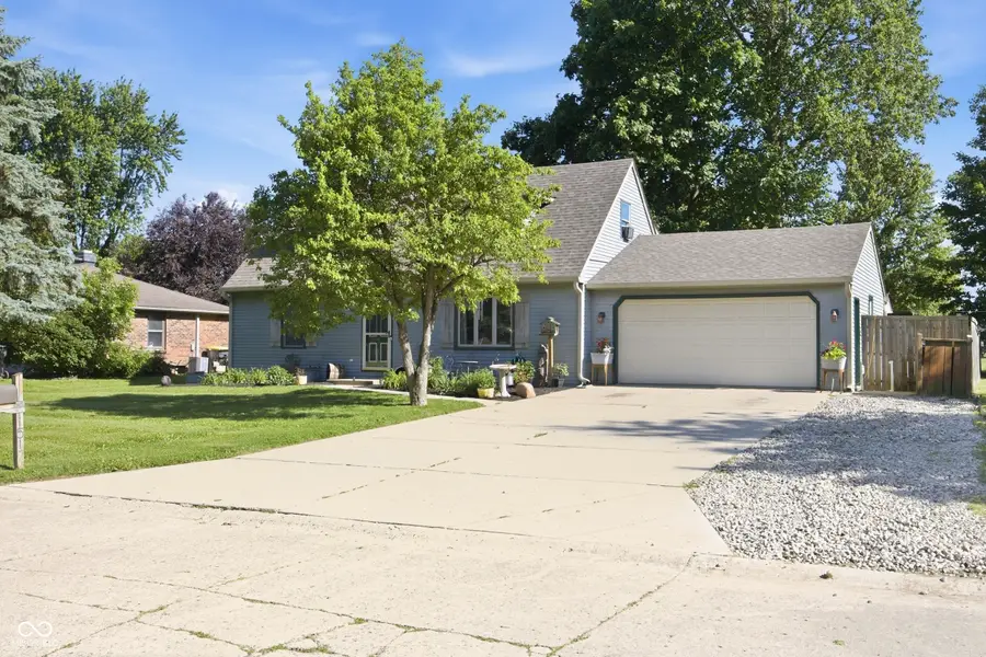 1517 E 43rd Street, Anderson, IN 46013 - #3