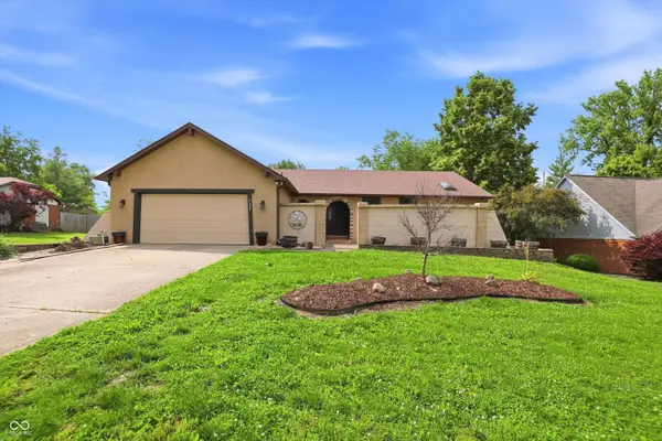722 Covered Bridge Road, Greenwood, IN 46142