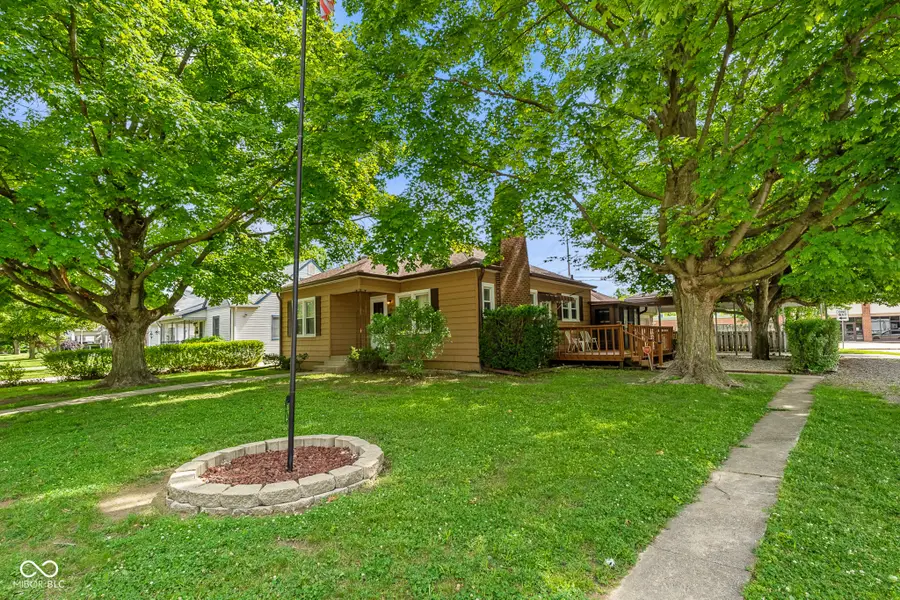 203 N 13th Avenue, Beech Grove, IN 46107 - #2