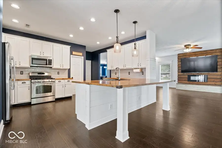 10375 Delphi Court, Fishers, IN 46038 - #2