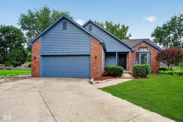 8425 Carthay Circle, Fishers, IN 46038