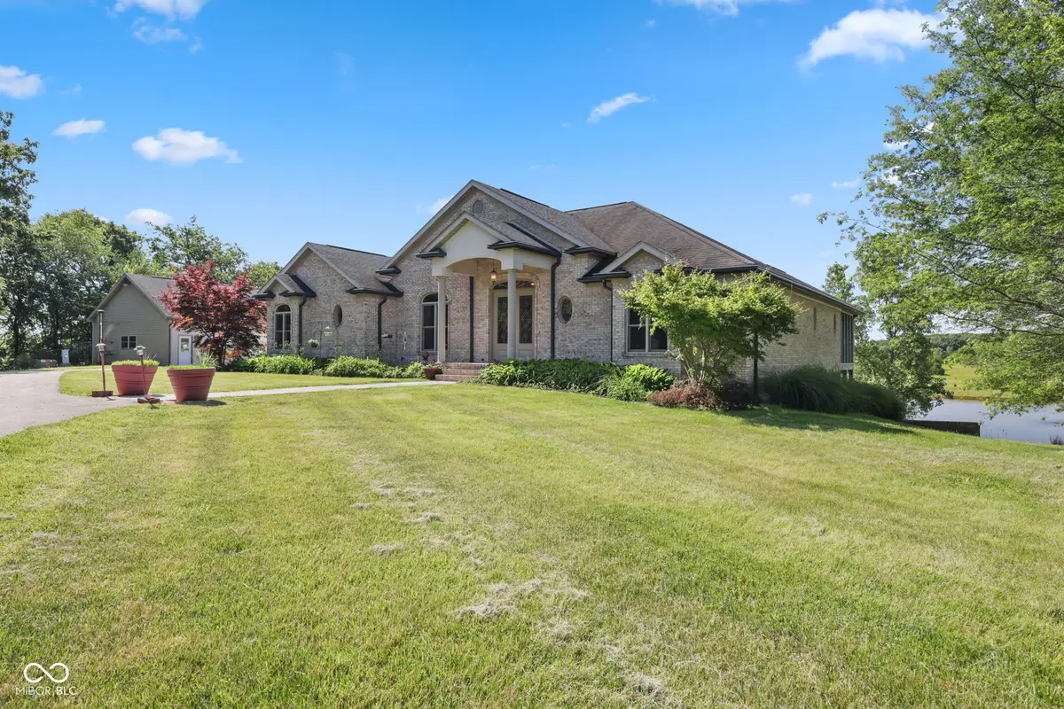 5619 W County Road 200 N, Brownstown, IN 47220 - #1