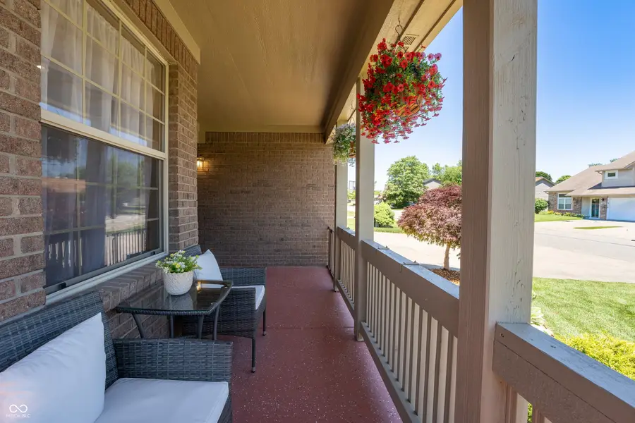 6075 Prairie Stream Way, Columbus, IN 47203 - #3