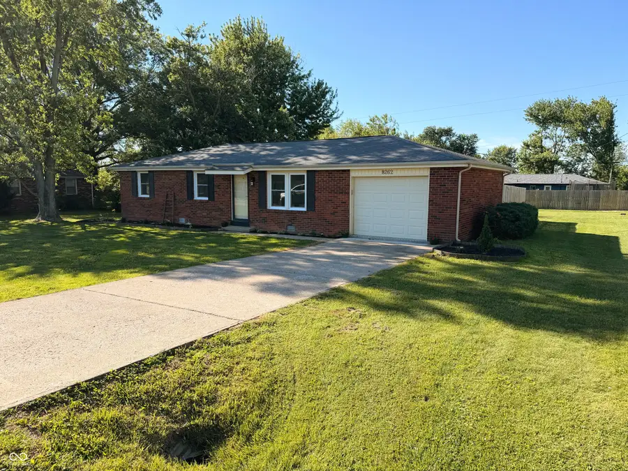 8262 E Rockwood Street, Columbus, IN 47203 - #3