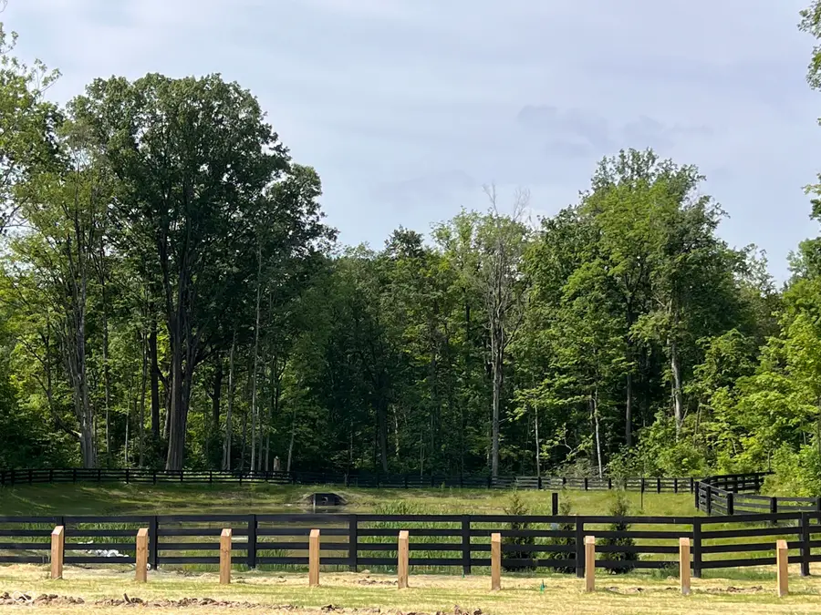 8313 Keeneland Road, Zionsville, IN 46077 - #2