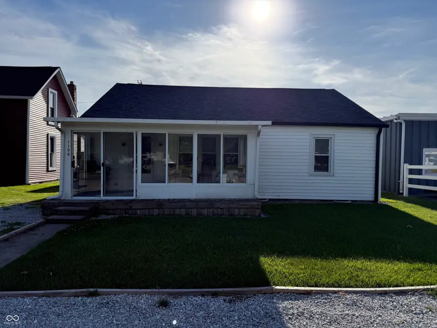 1106 N Park Avenue, Alexandria, IN 46001 - #2