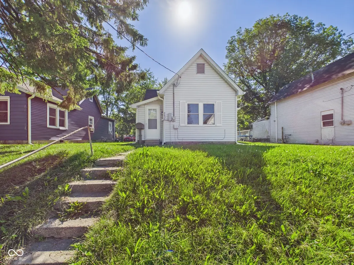 2636 Central Avenue, Anderson, IN 46016 - #1