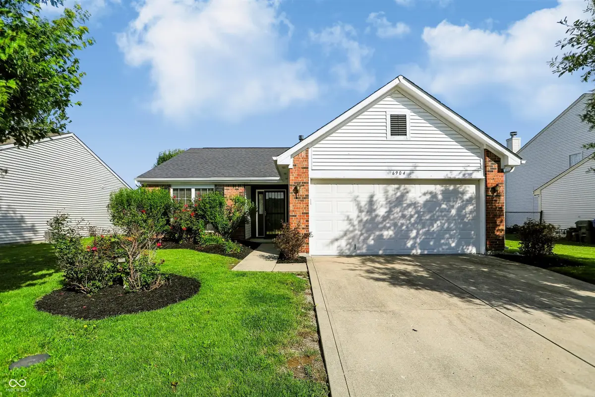 6904 N Laredo Drive, McCordsville, IN 46055 - #1