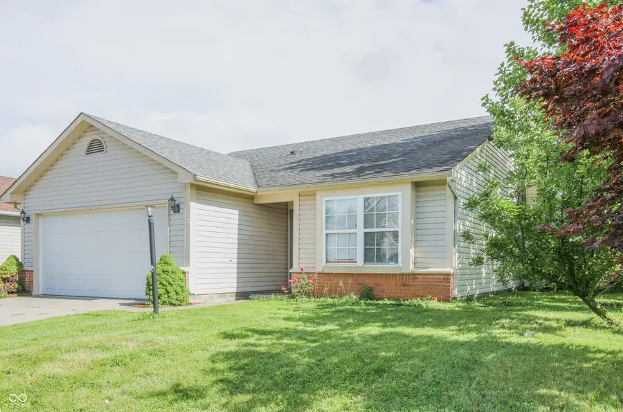 1375 Summer Meadow, Indianapolis, IN 46217 - #2