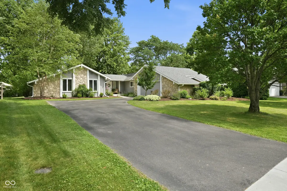 221 Aspen Way, Noblesville, IN 46062 - #1