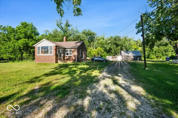 5118 Sandhurst Drive, Indianapolis, IN 46217