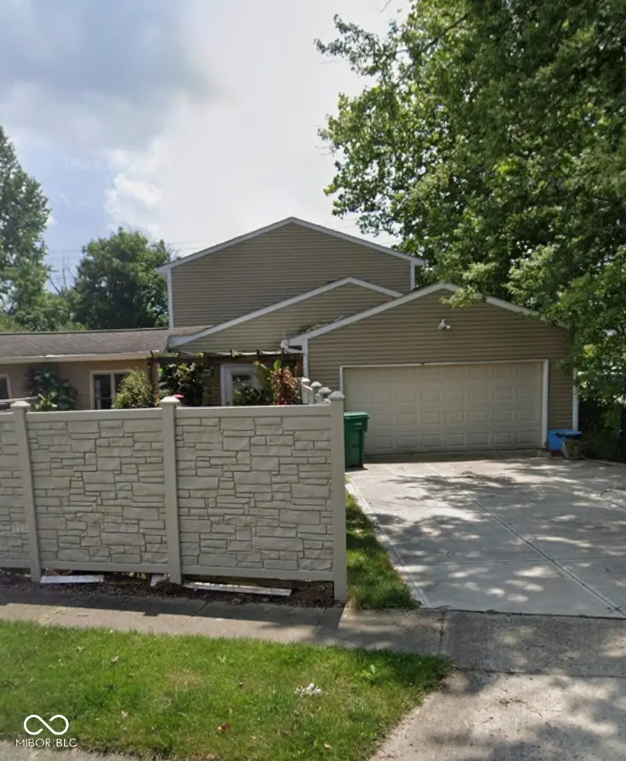 7915 Ridgegate West Drive, Indianapolis, IN 46268 - #2