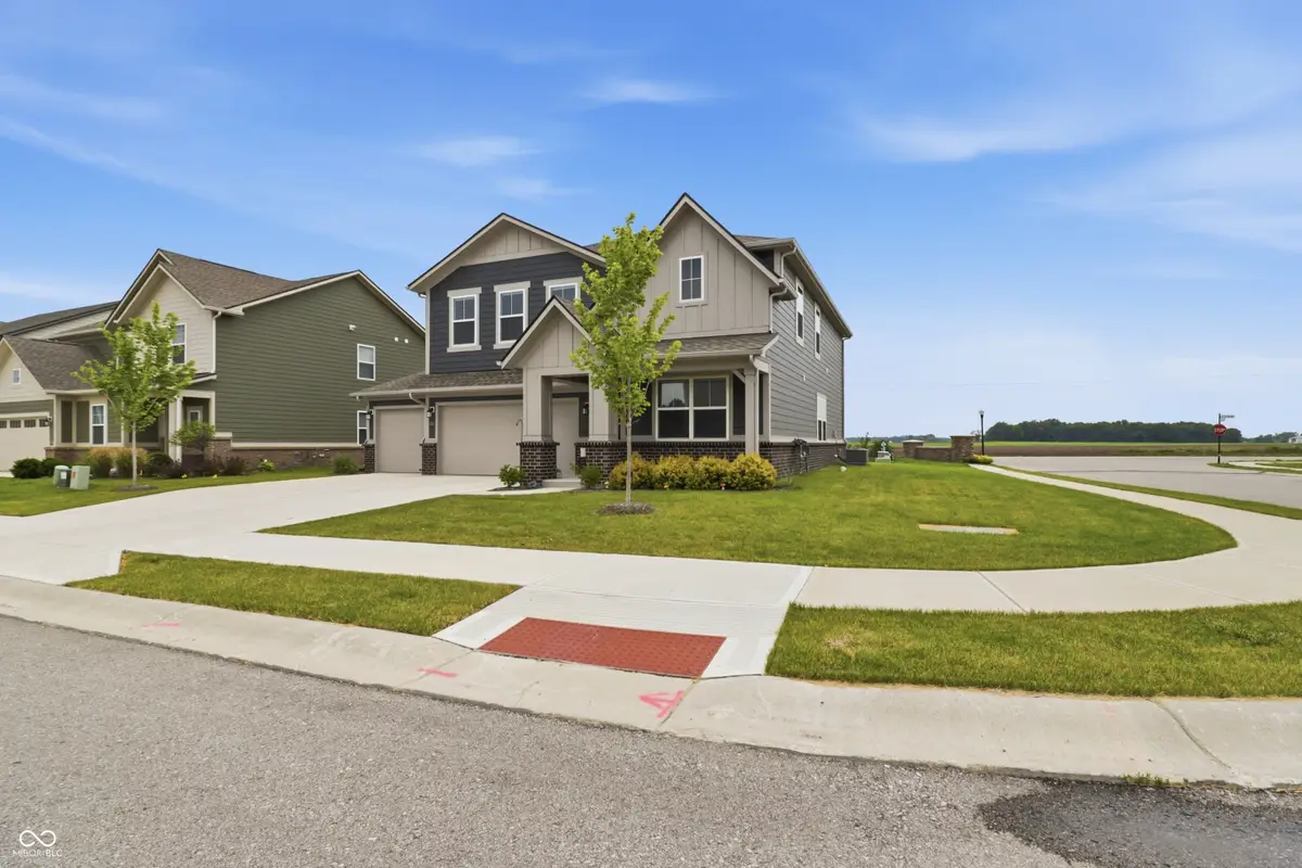 6778 Sugar Creek Lane, Whitestown, IN 46075 - #1