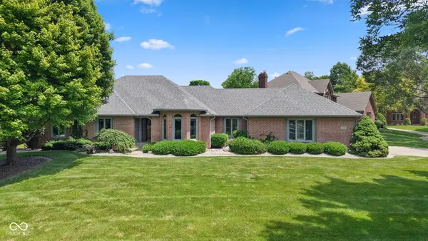3646 Eagle Emblem Court, Greenwood, IN 46143