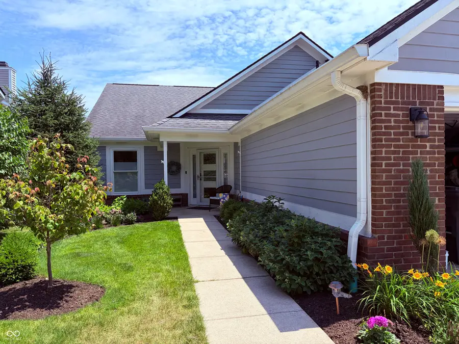 7877 Clearwater Parkway, Indianapolis, IN 46240 - #2