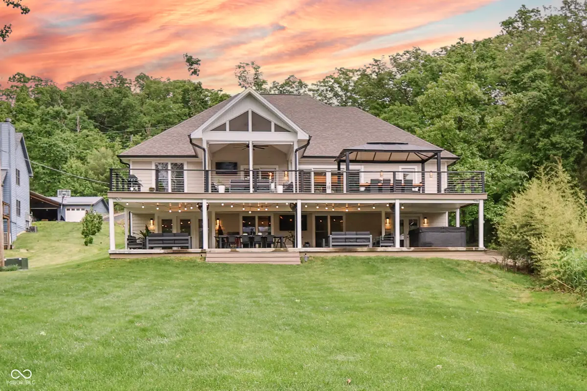 11911 W Grandview Drive, Columbus, IN 47201 - #1