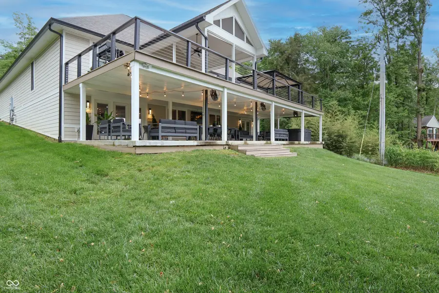 11911 W Grandview Drive, Columbus, IN 47201 - #3