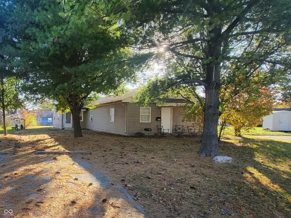 6147 Commodore Drive, Indianapolis, IN 46219