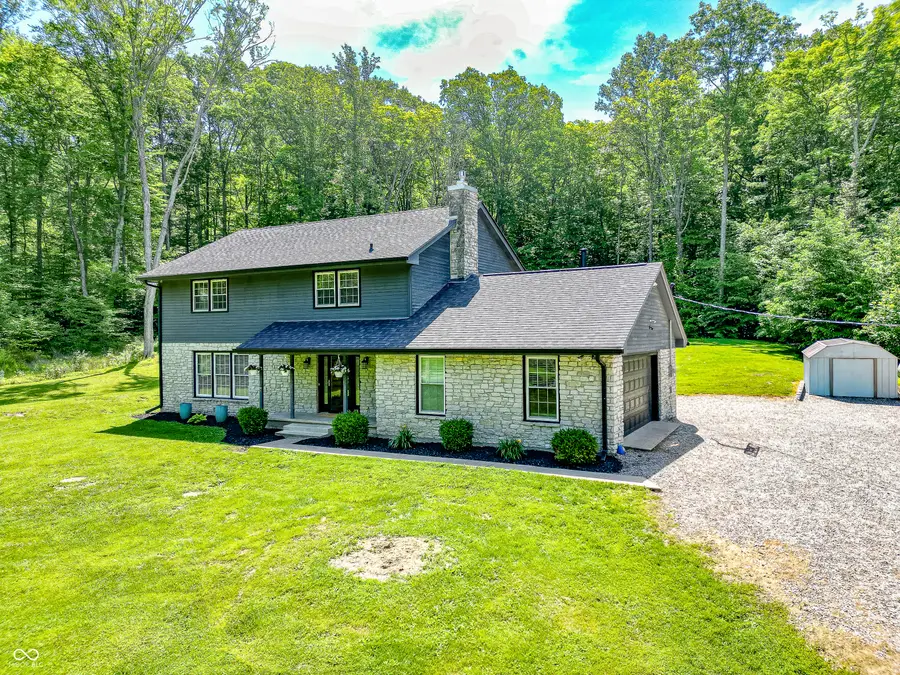 41 N Wolfcreek Road, Columbus, IN 47201 - #3