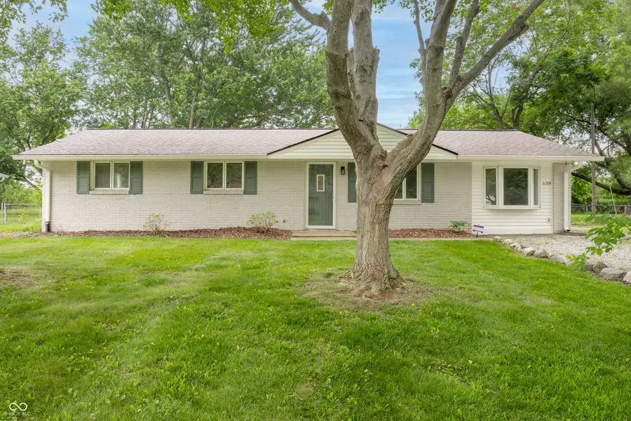 638 Karen Drive, Zionsville, IN 46077 - #2
