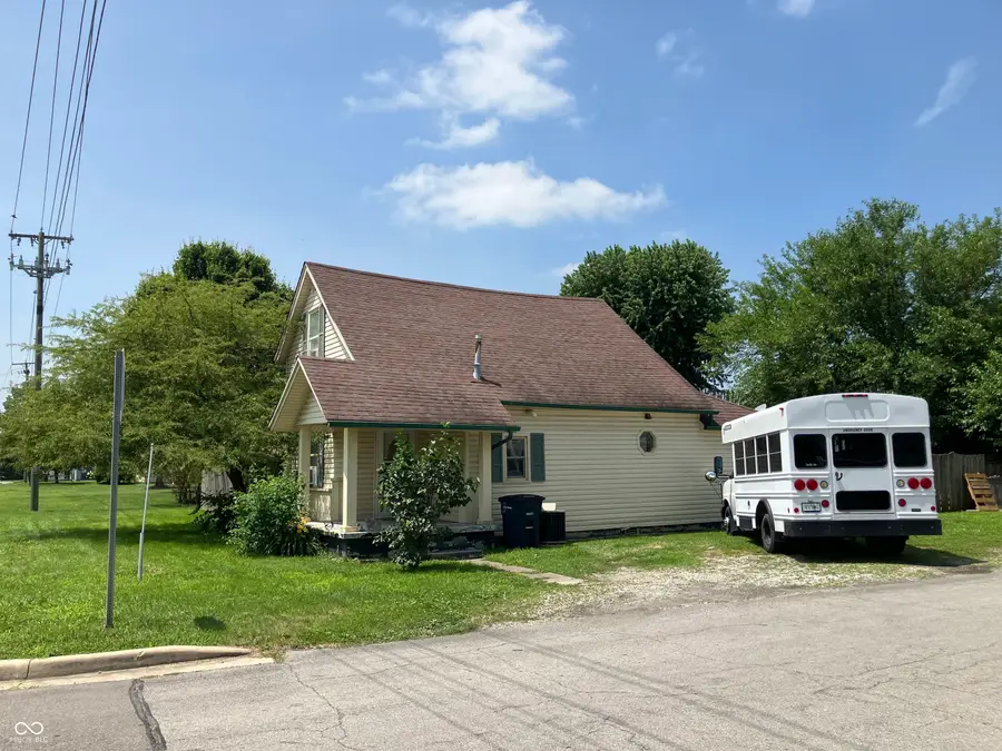 1534 S P Street, Elwood, IN 46036 - #2