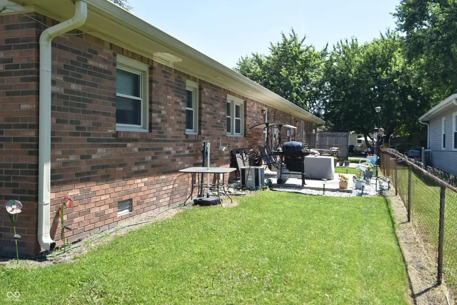 401 - 405 W Osage Street, Greenfield, IN 46140 - #2