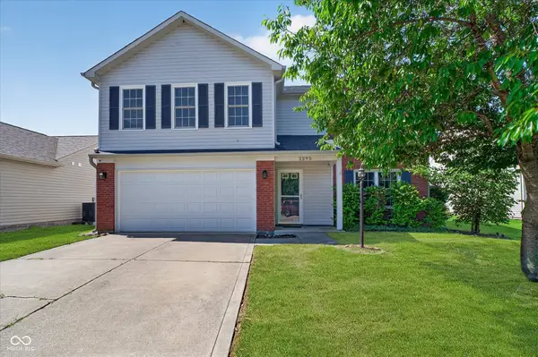2295 Lakecrest Drive, Columbus, IN 47201