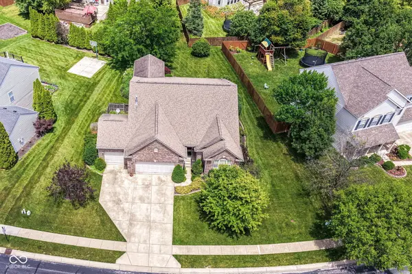9908 Niagara Drive, Fishers, IN 46037