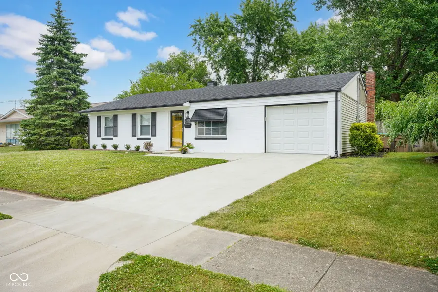 3025 Lucas Way, Columbus, IN 47203 - #3
