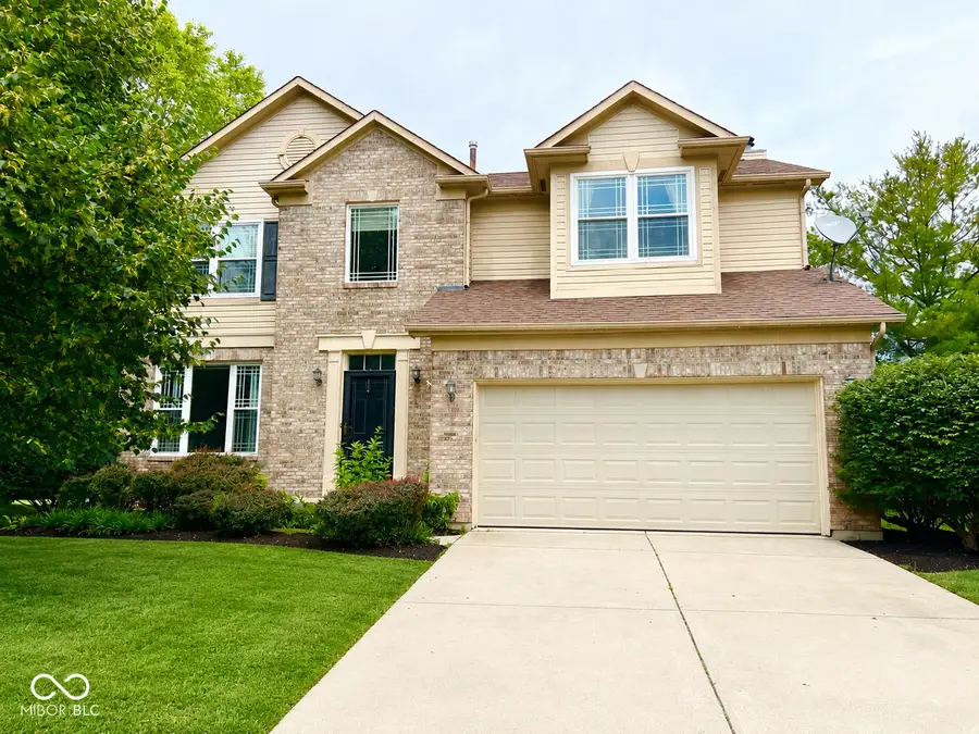 5400 Wakefield Drive S, Greenwood, IN 46142 - #2