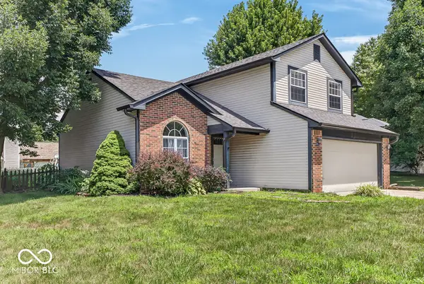 1548 Doe Lane, Greenwood, IN 46142