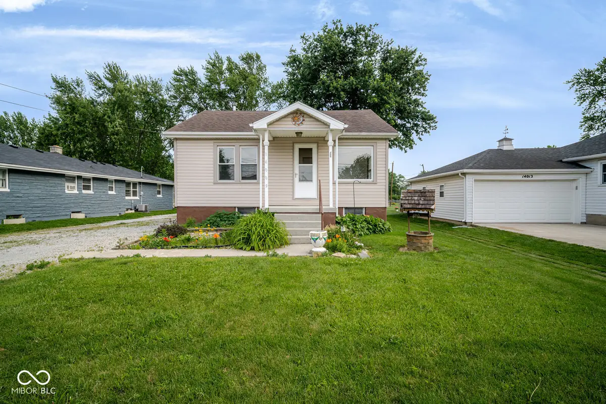 14009 W Daleville Road, Daleville, IN 47334 - #1