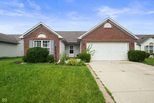 5850 Woodcote Drive, Indianapolis, IN 46221