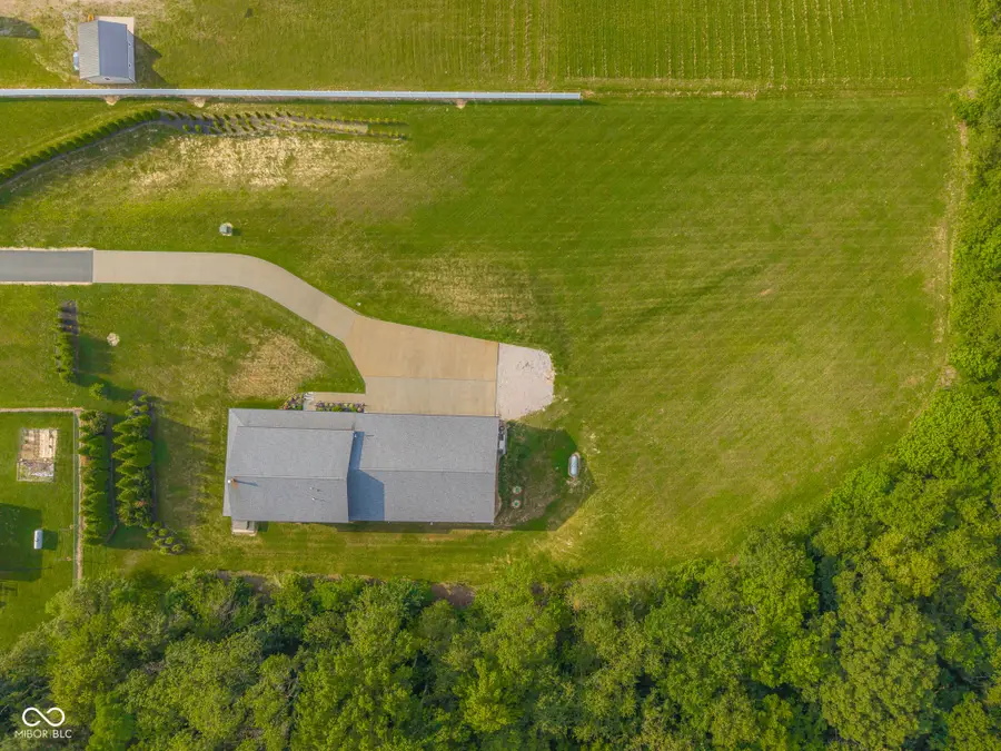 3667 N County Road 975 E, Seymour, IN 47274 - #3