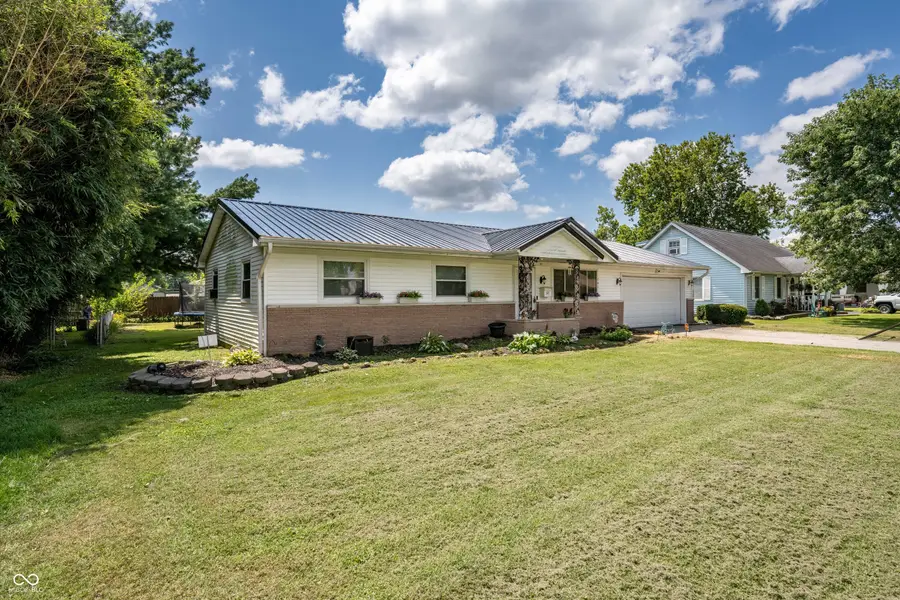 741 Wanda Street, Scottsburg, IN 47170 - #2