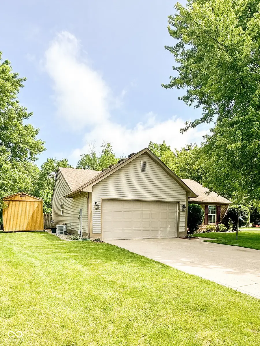 188 Oxford Avenue, Pendleton, IN 46064 - #2