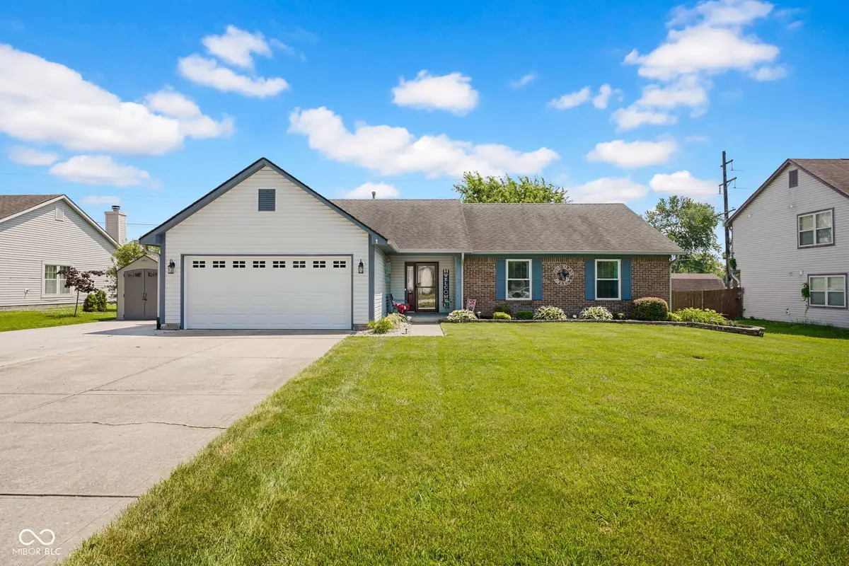 1045 Pin Oak, Mooresville, IN 46158 - #1