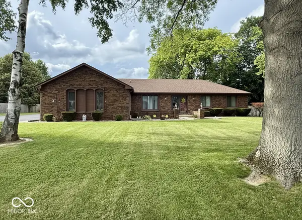 10806 Melissa Ann Drive, Avon, IN 46234