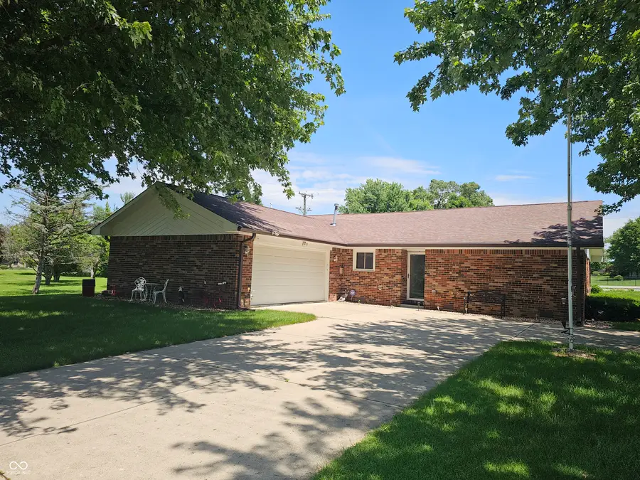 2 Calle De Real Street, Pendleton, IN 46064 - #3