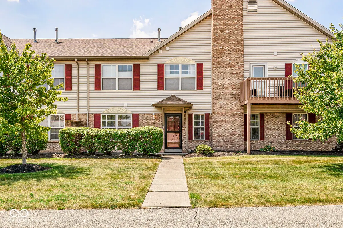 1153 Blackthorne, Plainfield, IN 46168 - #1